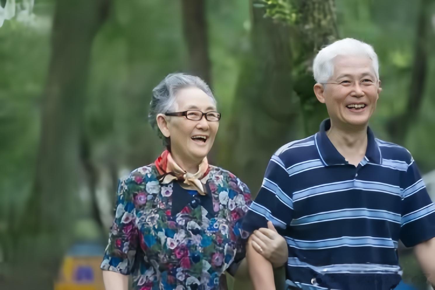 你以为的白发老人 and 大群体的白发老人 ​​​