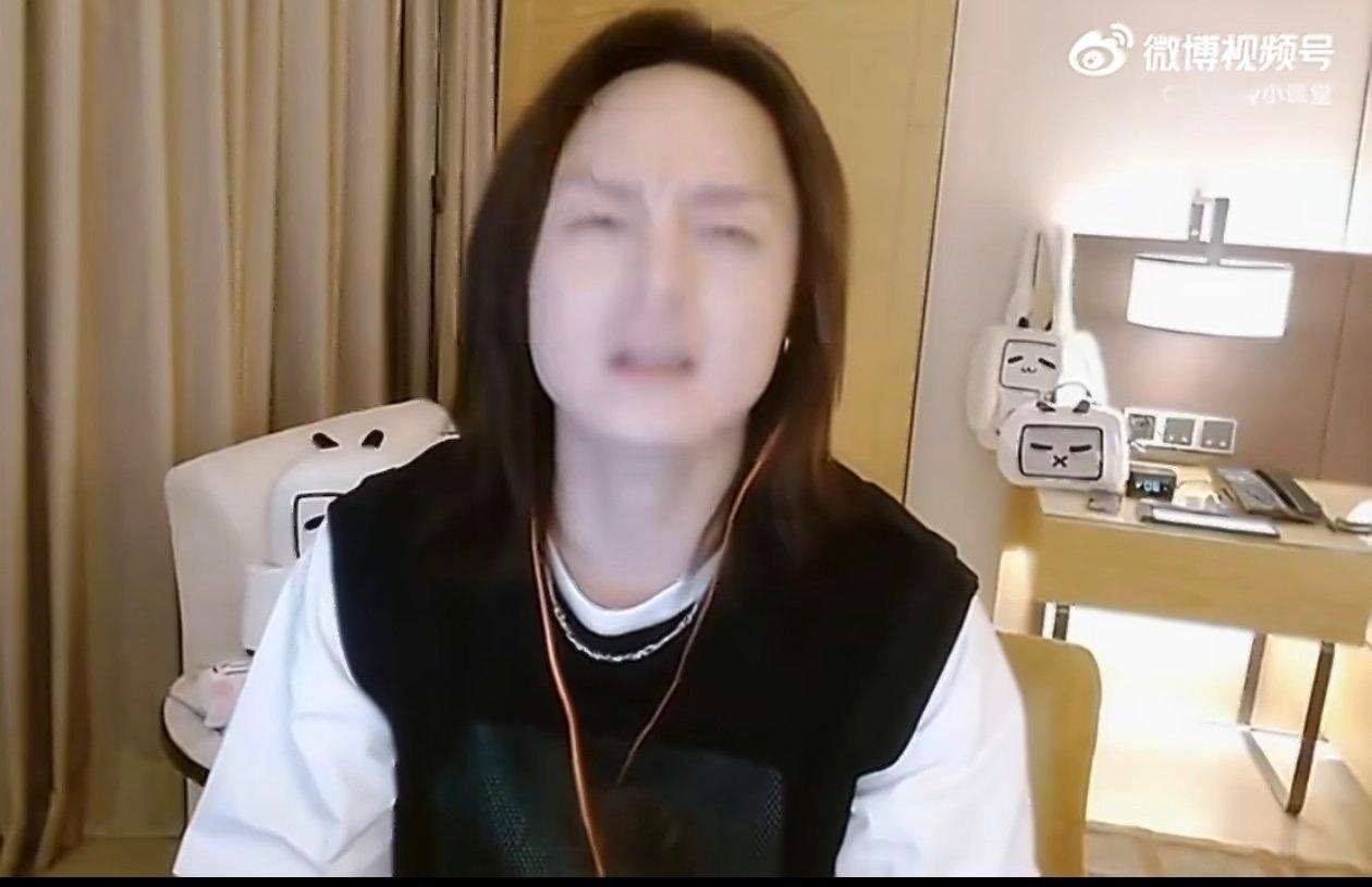 尹正 嫌尬了滚出去 尹正怼人，是有一套的 网友也是跑去看人直播，还骂人丑