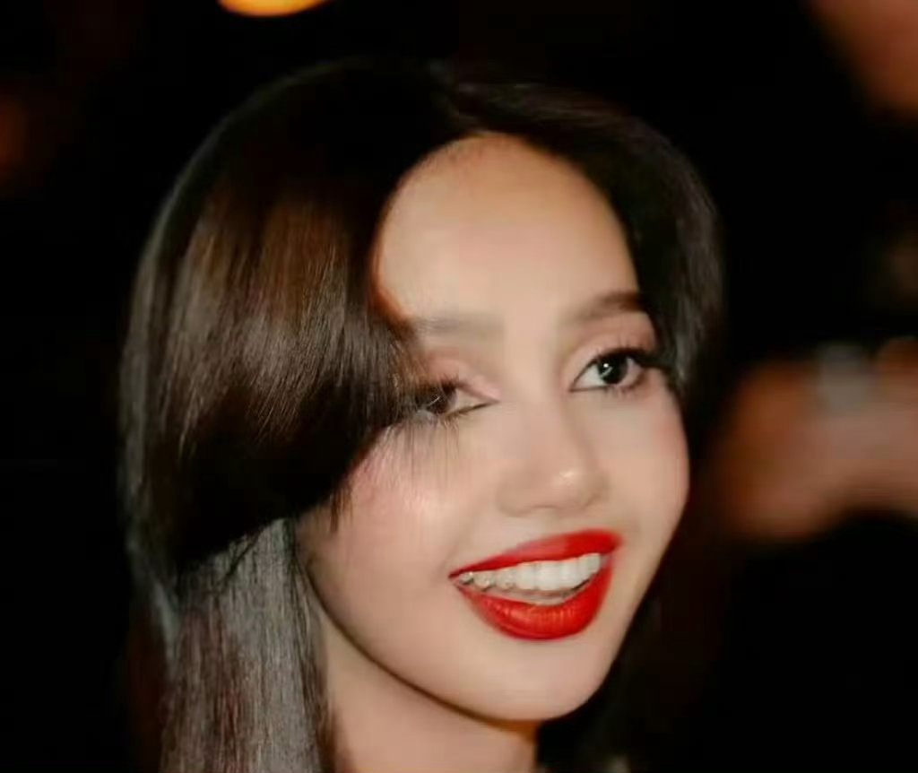 金智秀 世首美宠饭甜心lisa 宠粉方式很特别 