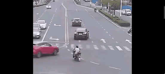 不是冤家不聚头。如此横行，这个结果也许是最好的
