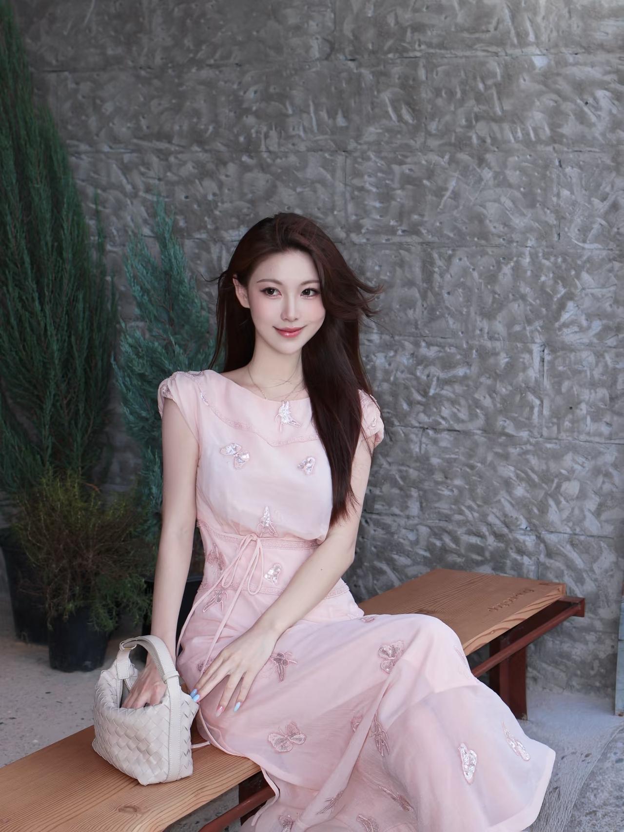 女生怎么穿搭会看上去很优雅