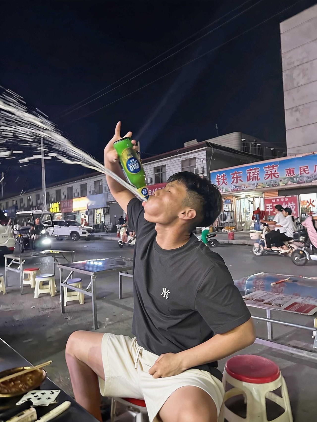 好一个抽烟不过肺，喝酒不过胃