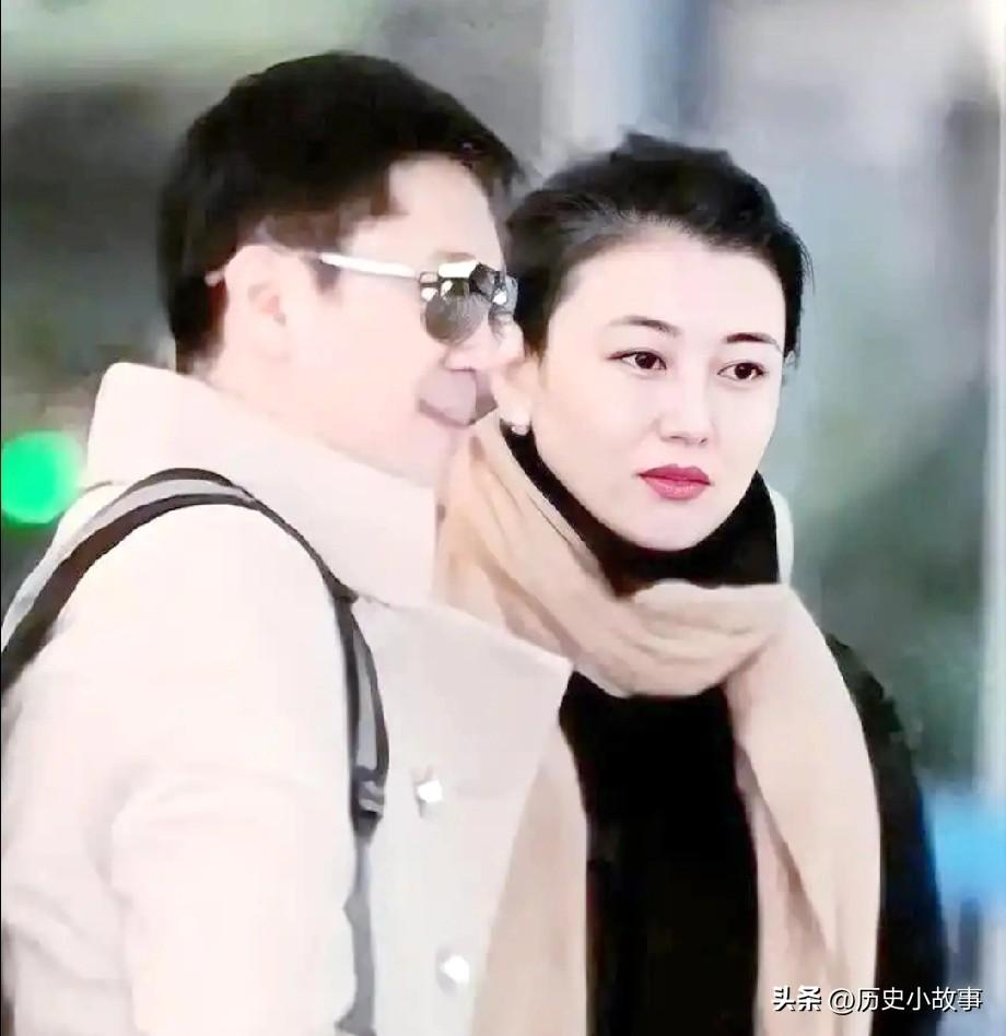 蔡国庆是不会离婚的，原因很简单，不是因为秦娟很有钱，而是因为秦娟太顾家了，把家里