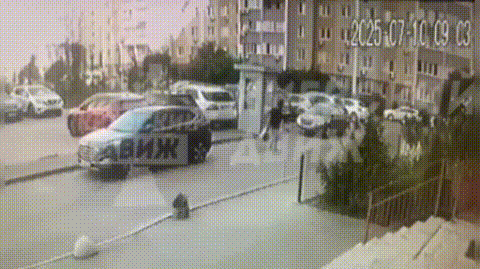 曾在俄搞暗杀的乌安全局上校，遭当街枪杀，近距离连中5枪！
 
7月10日，50岁