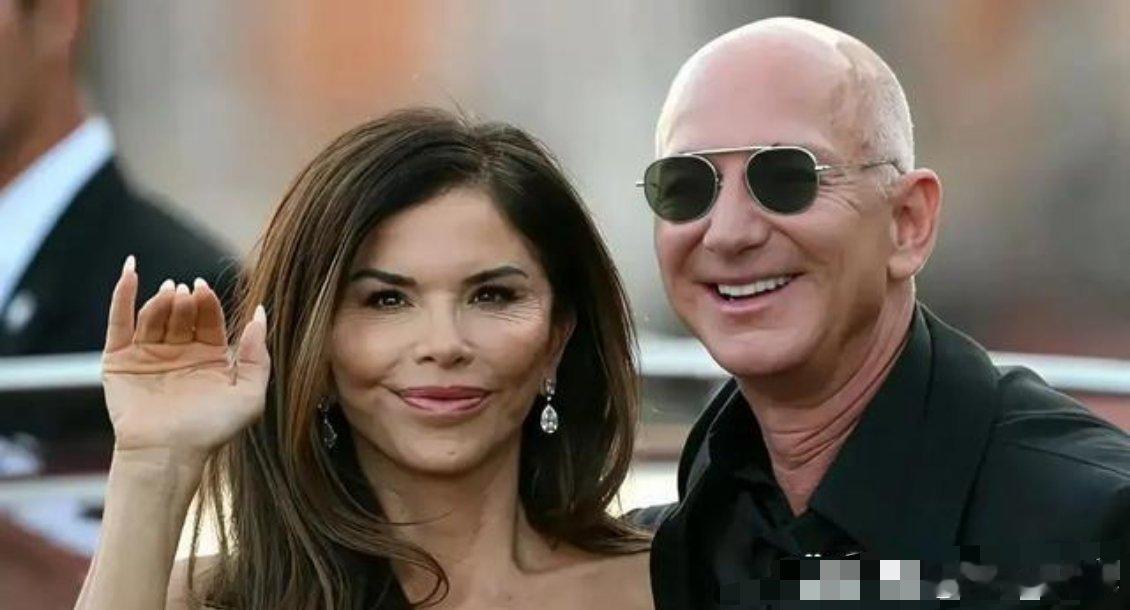 看懂整形后的桑切斯，读懂贝佐斯的情感需求，这背后其实是一场精准的价值匹配。杰夫·