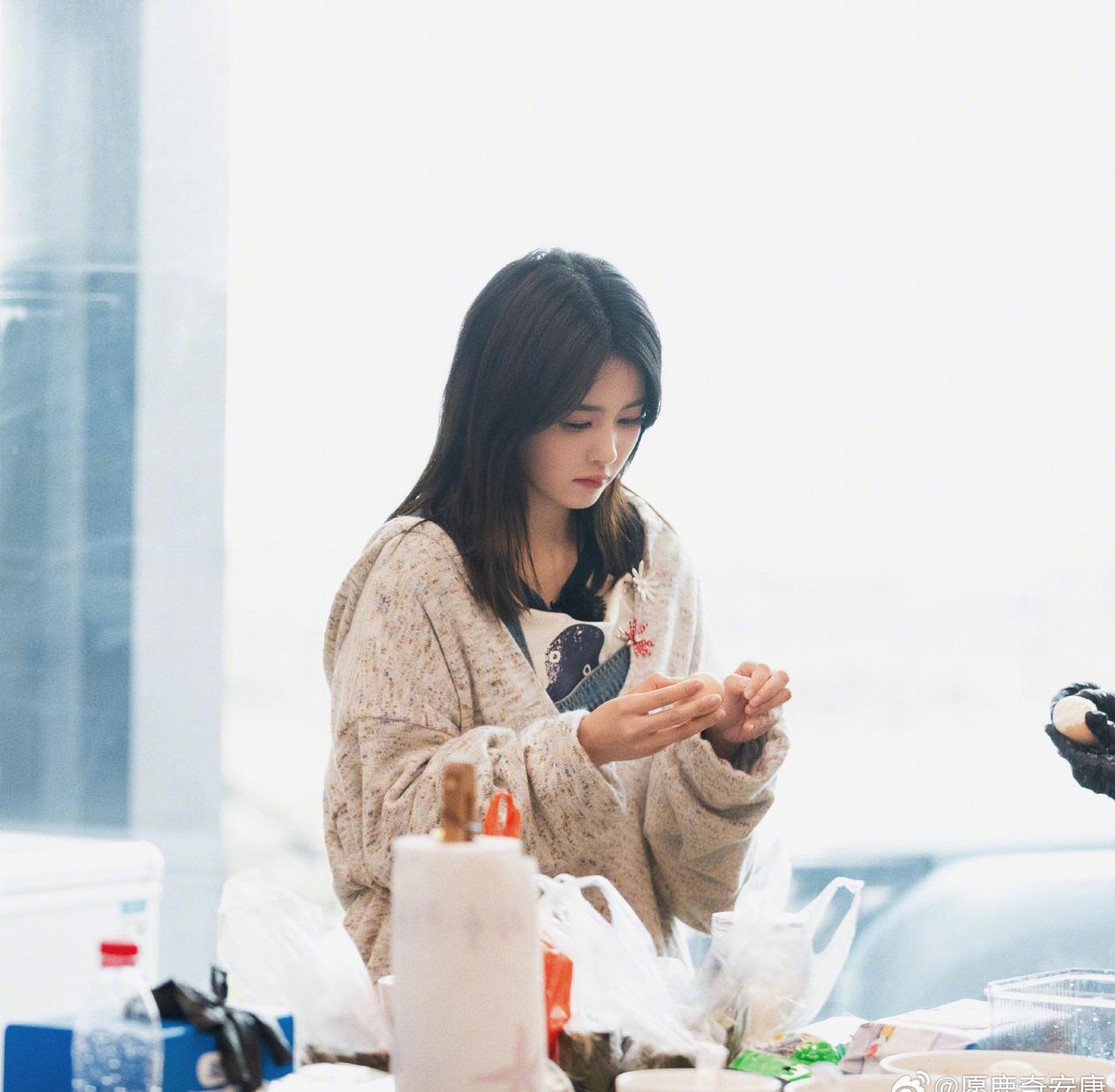 白鹿  🦌白鹿 🦌白鹿唐宫奇案之青雾风鸣 🦌白鹿李佩仪 🦌

玫瑰是我偷