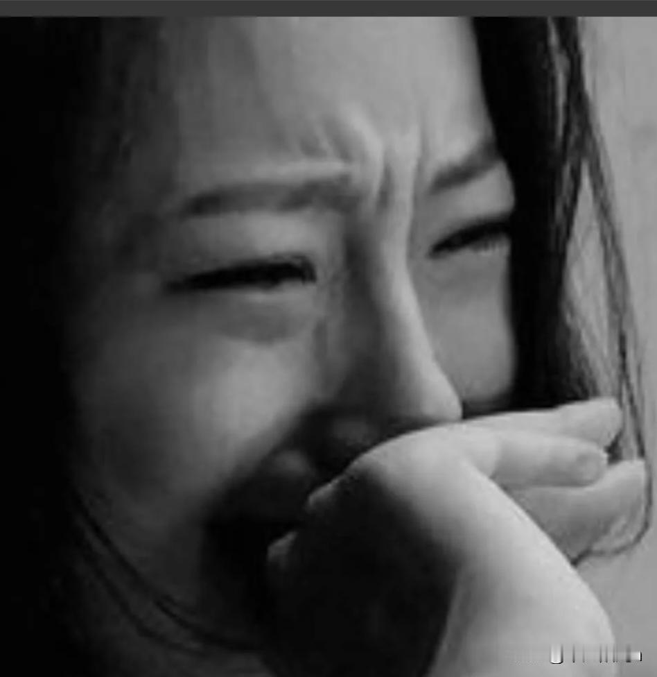 太恶心了！丈夫回家见主卧陌生男女，妻子坦白是报复
主卧里居然有陌生人？妻子的报复