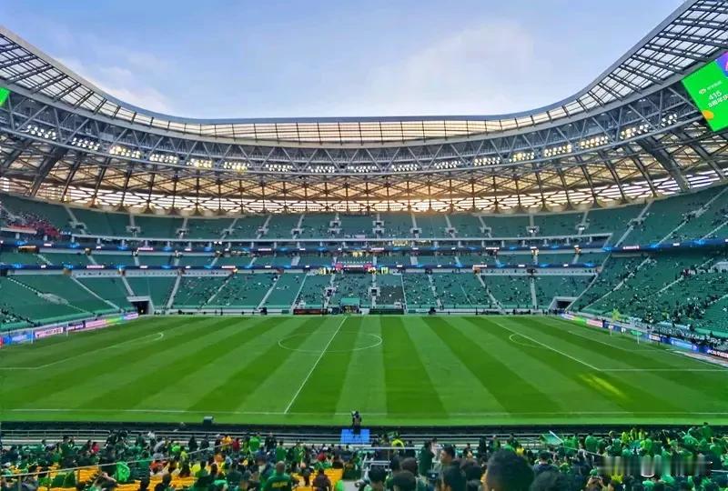 法比奥用中文说现在我有一个冠军了 北京国安3比0零封河南队，第五次问鼎足协杯，这