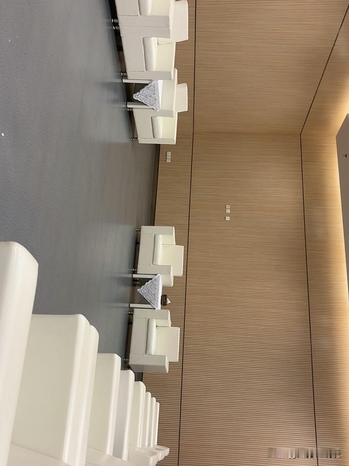 奇瑞重庆国际博览中心活动，13号发布会布置中……