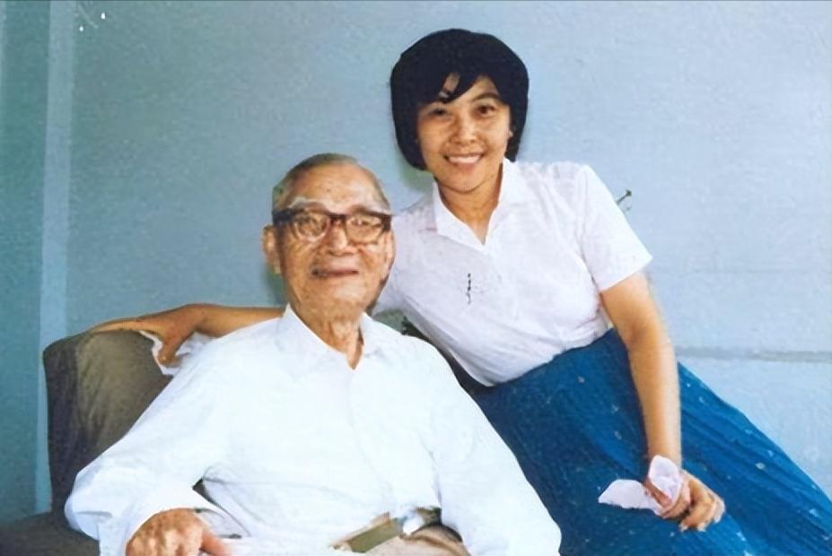 1967年，妻子刚去世，快80岁的茅以升就和6个孩子商议，想要续娶，当他说出女人