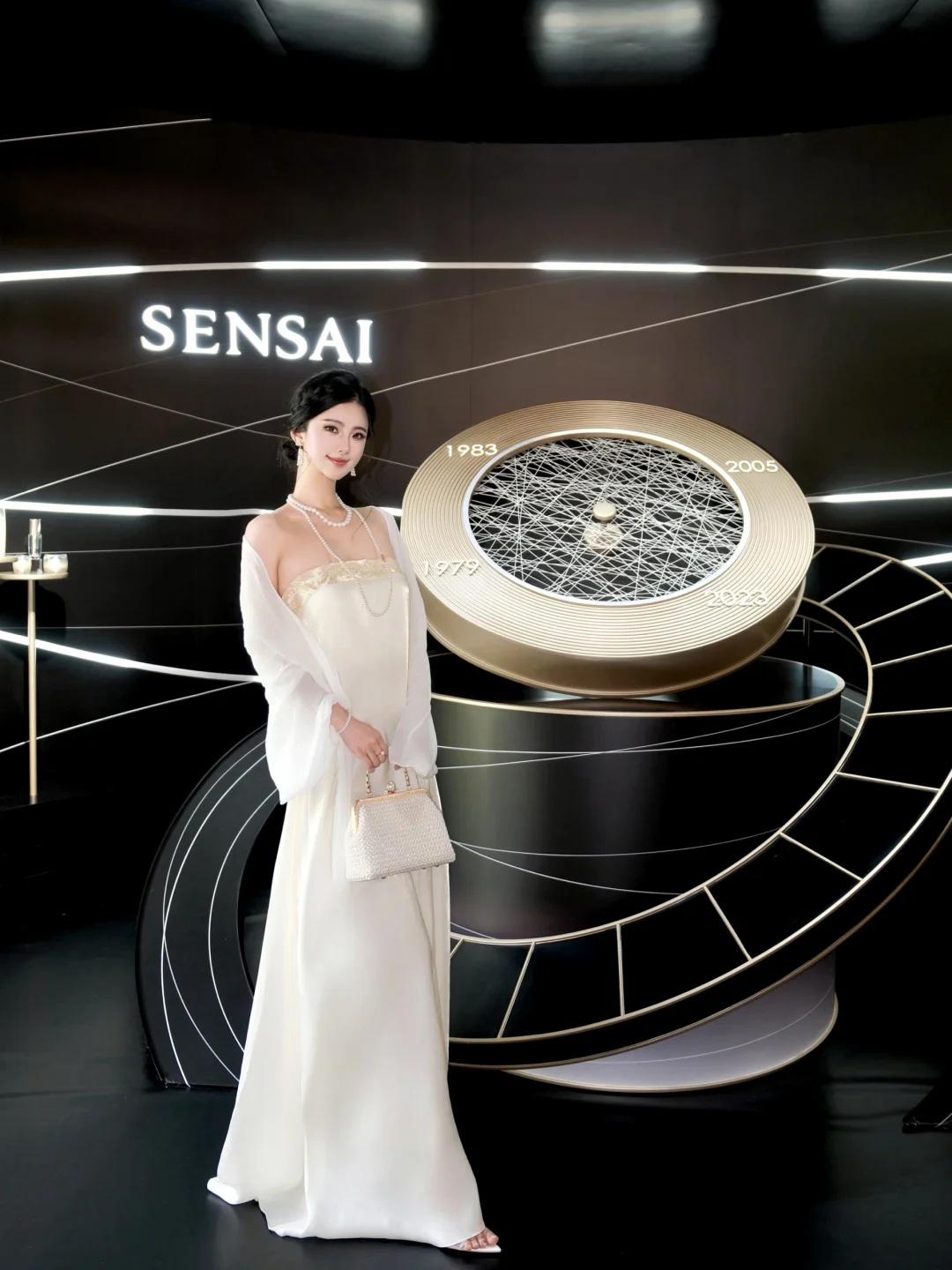 以丝为梭织岁月｜赴SENSAI时光之礼隐奢之约