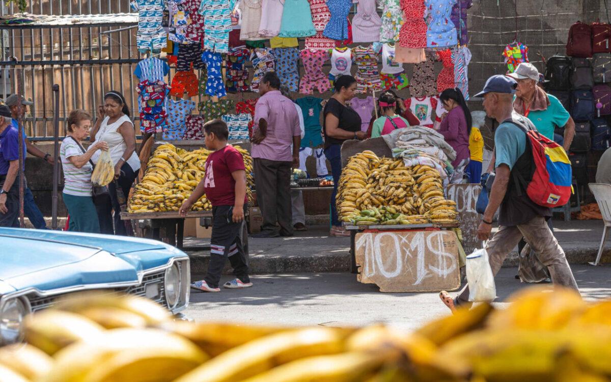 后马杜罗时代的委内瑞拉，人们生活并没有变好，货币汇率不稳定却使国家变得更糟糕！美