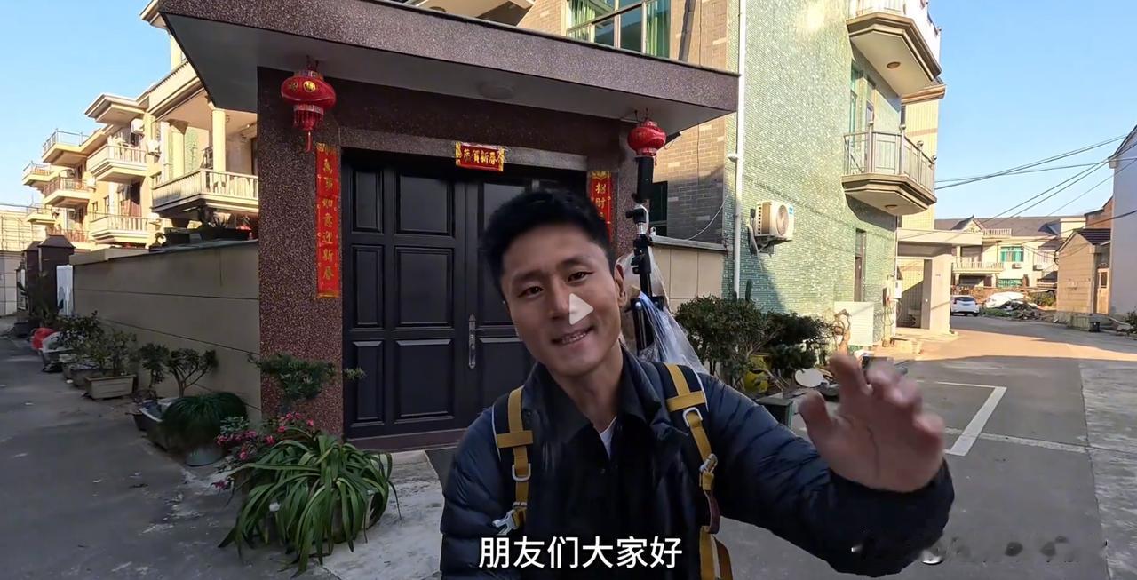 欠缺经验！刘伟元去老挝旅游，为何不找中国在老挝的网红当向导？

自从过完年之后，