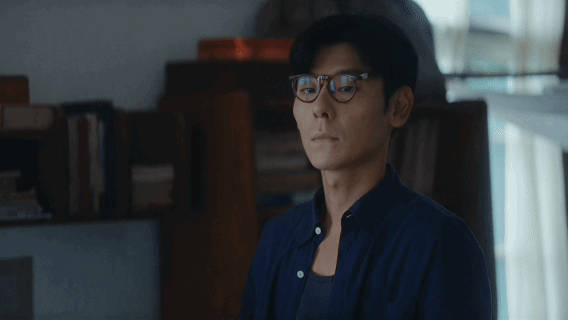 俊生和凌玲在重器里见面了电视剧重器 完全跳出了过往的角色印象！没有算计与拉扯，两