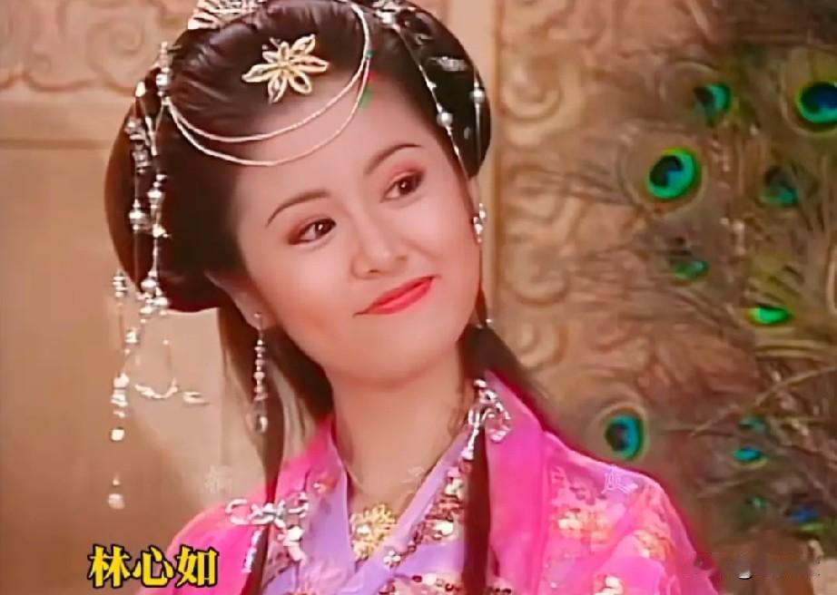 这模样，光看照片就够端详几分钟了，如果见到真人，岂不是让人挪不开眼[奸笑]