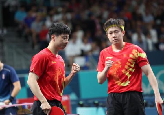 “王楚钦被骂？赢了比赛还要挨训，国乒的严苛让人心疼！”
在奥运会乒乓球男团半决赛