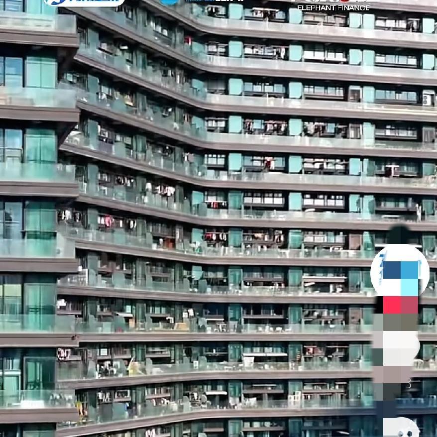 不久前
我杭州一做电商的朋友
居然“迁都”郑州了。这让我不禁猜测，是不是又要玩啥