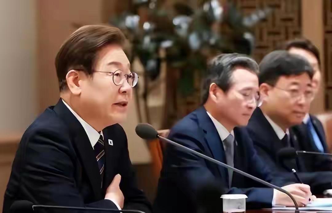 5·26半岛安全转折点：李在明拍板核潜艇计划，高市早苗"故乡外交"能挽回什么？