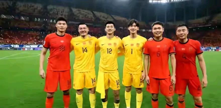 咱就说，国家队有什么好，去不去的他们对国家队都真的不是太在乎。
现在的球员没有国