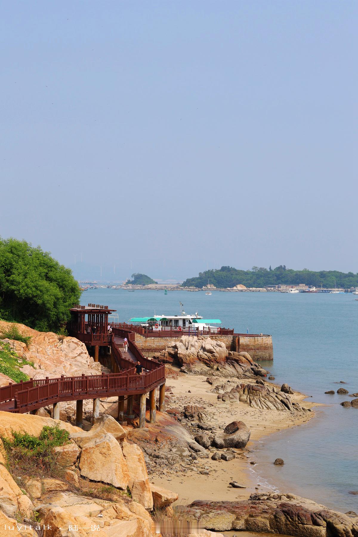  在漳州“八县一市两区”中，要算海洋旅游资源，东山极为丰富，应该无其他县市能出其