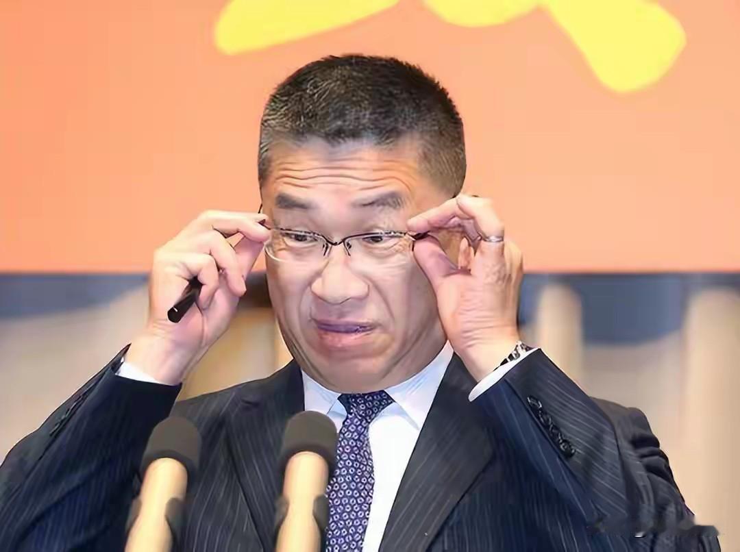 民进党秘书长徐国勇今天在节目中大言不惭地说道:“我的祖先来自中国泉州没错，但对不