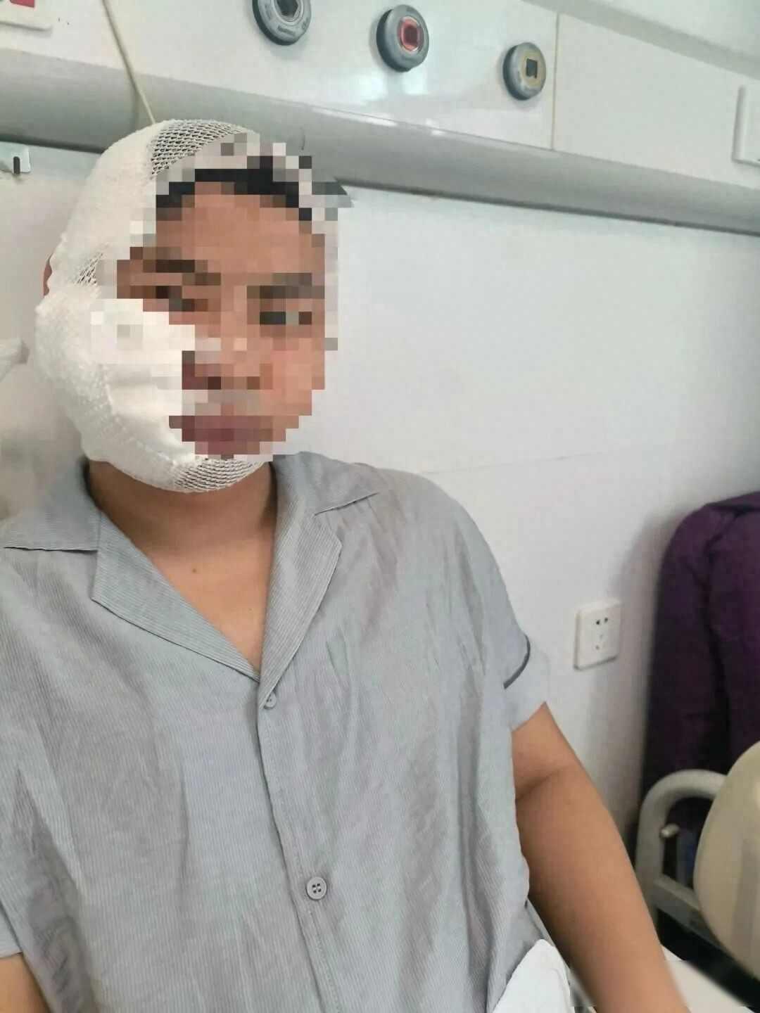 长沙男子潜水遭鲨鱼撕咬，景区退款后竟继续营业？监控视频成关键证据

上个月十五号