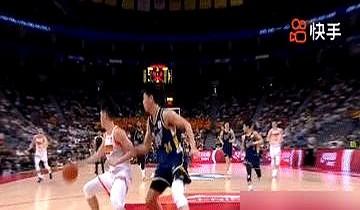 别老盯着那个盖帽了，太片面！

广西后卫庞峥麟，身高才183厘米，却在NBL打出