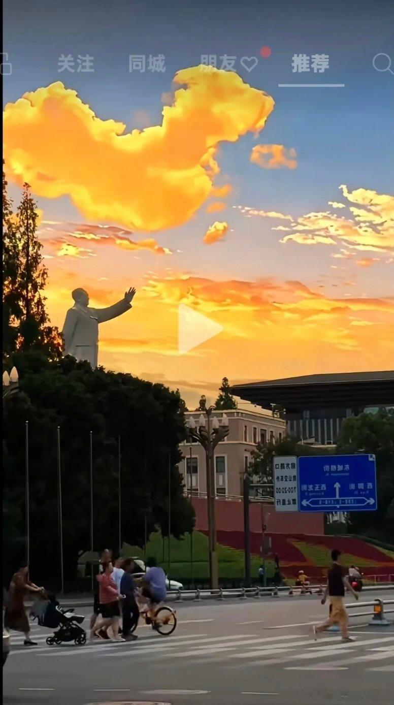 【五十年的历史回响证明，他！没有错！】        五十年过去了，这个数字让我