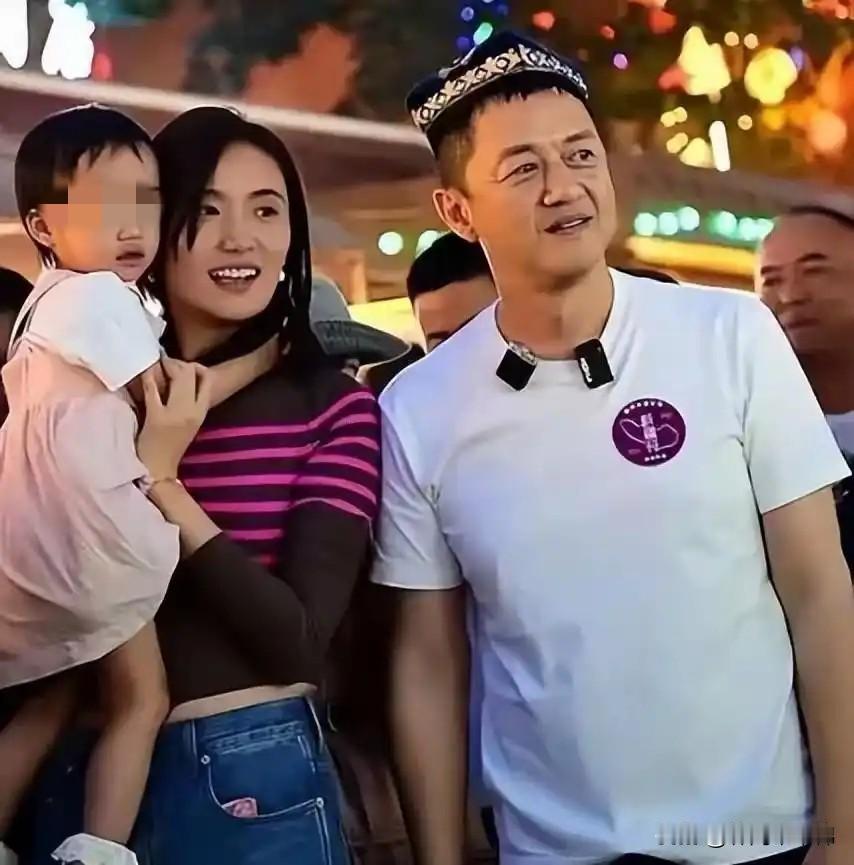 李亚鹏的女人缘是真好，负债累累还能娶小19岁漂亮老婆！看看他曾经的女友，柳岩，柯