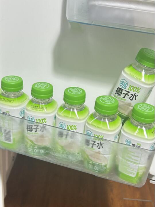 谁懂？夏天就喜欢喝这个椰子水-