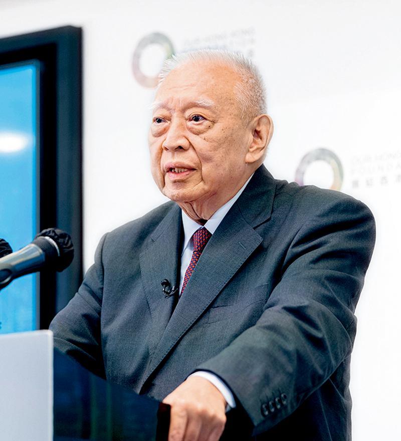 日媒给董建华扣上“亲中派”帽子，用心太险恶！一个中国人爱自己的国家，天经地义，凭
