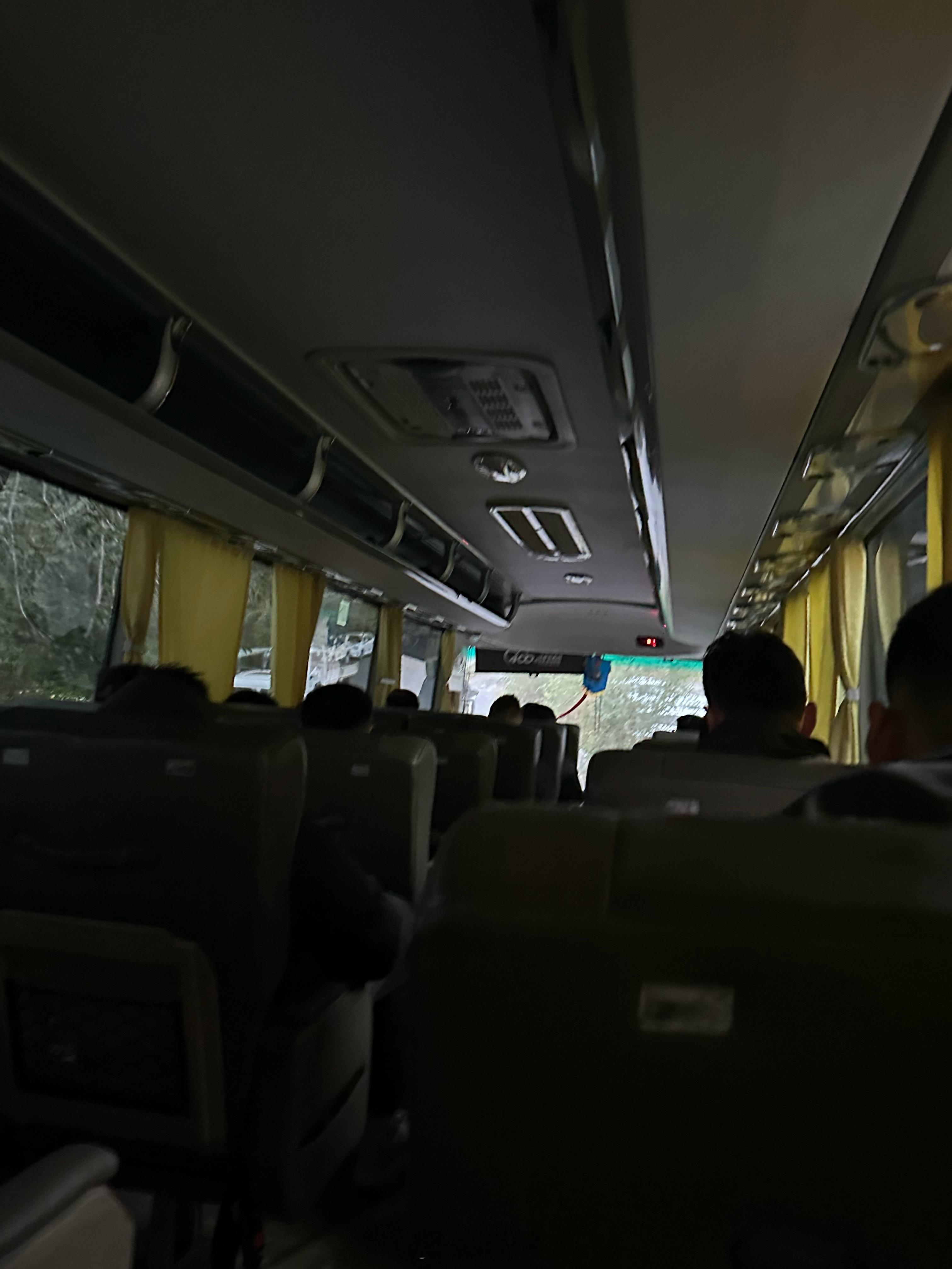 出发🥱#有篮无界心潮无限##小卢篮球世界##新疆男篮#  ​​​