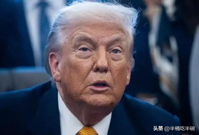 感觉特朗普的结局基本已经写好了。
只要民主党在中期选举赢了，哪怕只是险胜，没了总