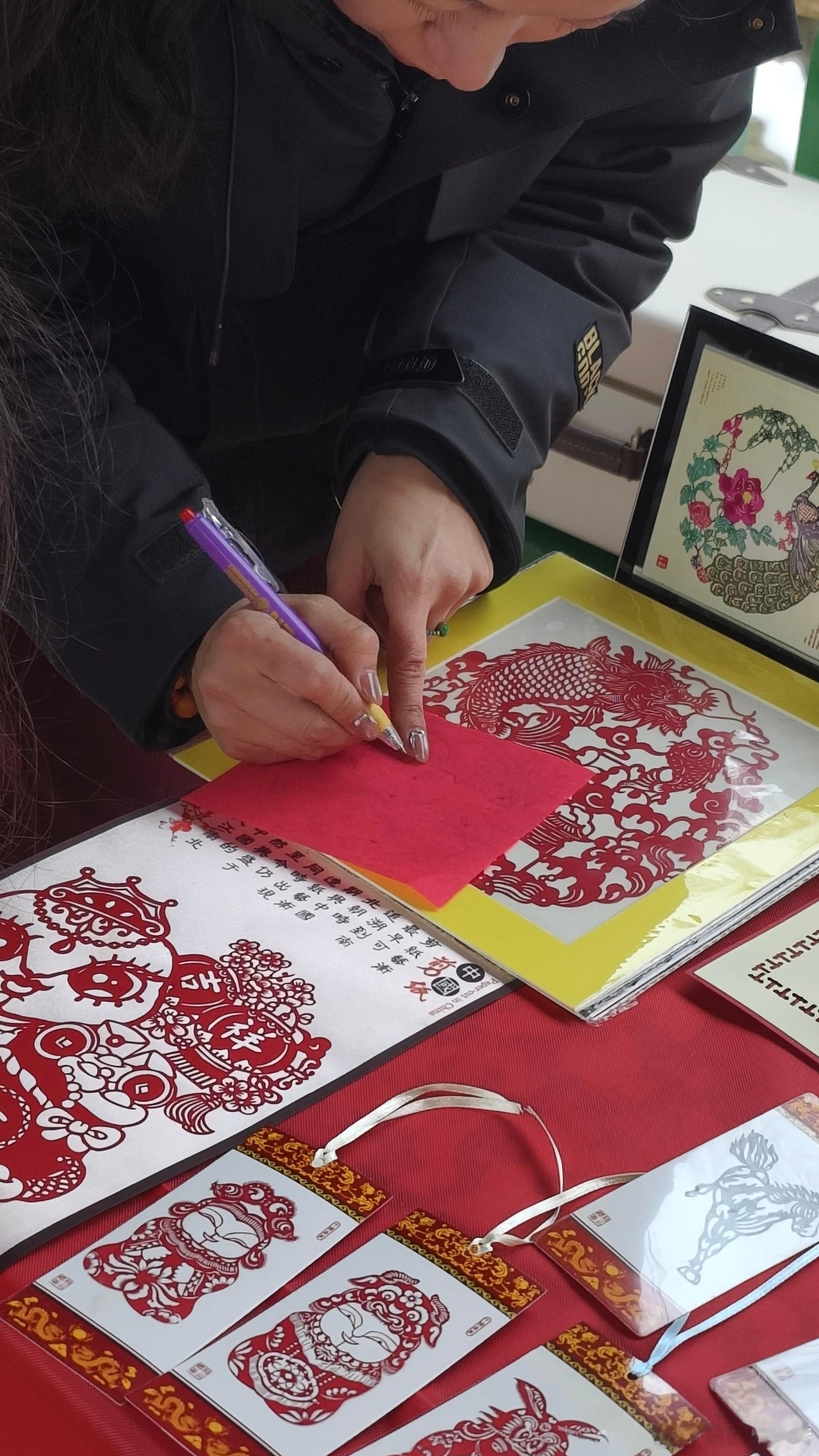 小年是新年的序章，祈福是最美的期望！春节将至，年味越来越浓，小年的每一份仪式感，