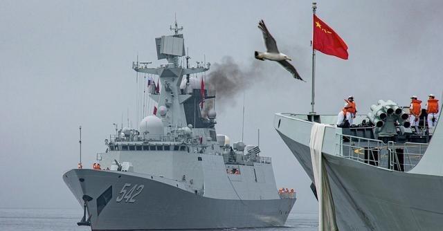 美专家放言，如果中国用武力统一台海，西方可能冻结中国海外3.2万亿资产，但他们没