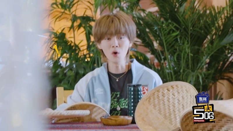 原来鹿晗是被游街示众了鹿晗被野人吓到咽口水哈哈哈哈哈 那个笼子路透终于解密了！鹿