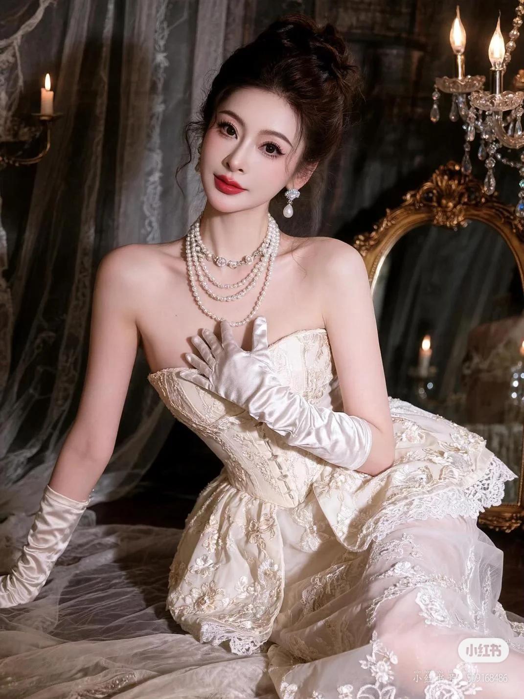 怎样穿搭知性又显身材?美女穿搭写真