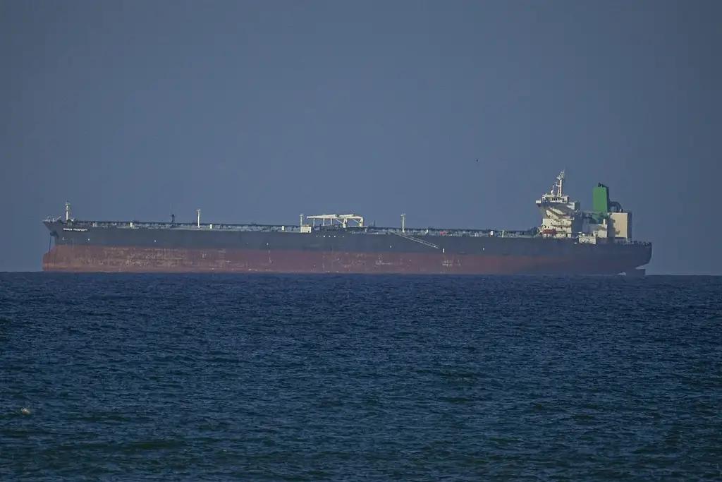 【开放霍尔木兹海峡，伊朗是有条件的】
外媒今天报道，一名伊朗高级官员告诉路透社，