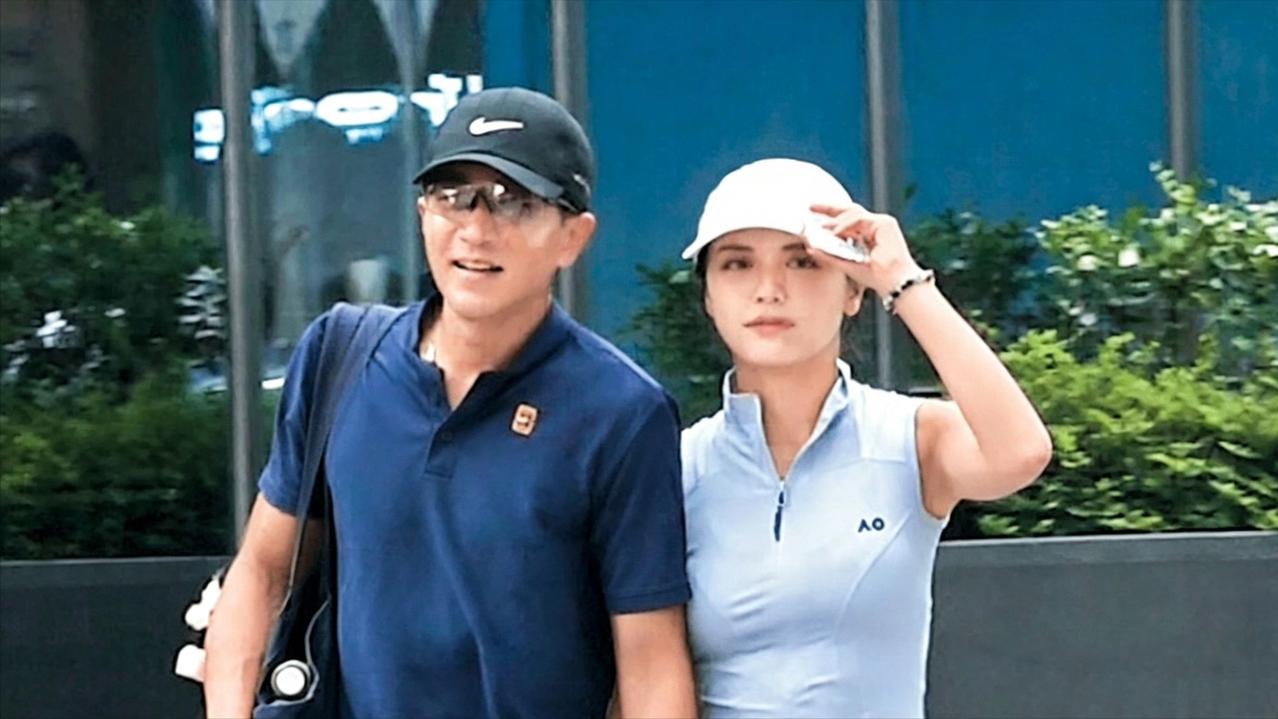 一提刘恺威的新女友黎纪君，最抢眼的标签就是“小20岁”。可翻翻她以前的经历，另一