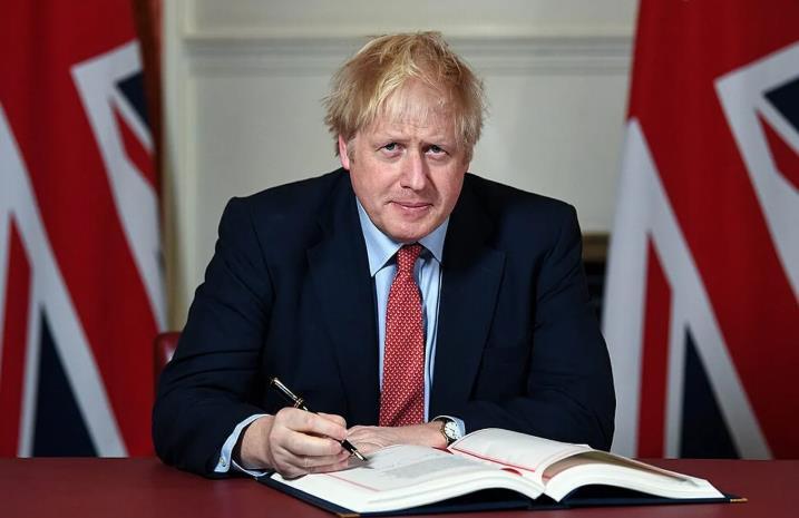 英国现任首相伯恩斯指责俄罗斯干预英国脱欧，让前英国首相鲍里斯·约翰逊深陷“俄罗斯