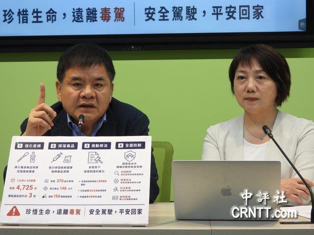 关马英九金溥聪出刀亲痛仇快，赖清德做梦都会笑
马英九授权前“国安会秘书长”金溥聪