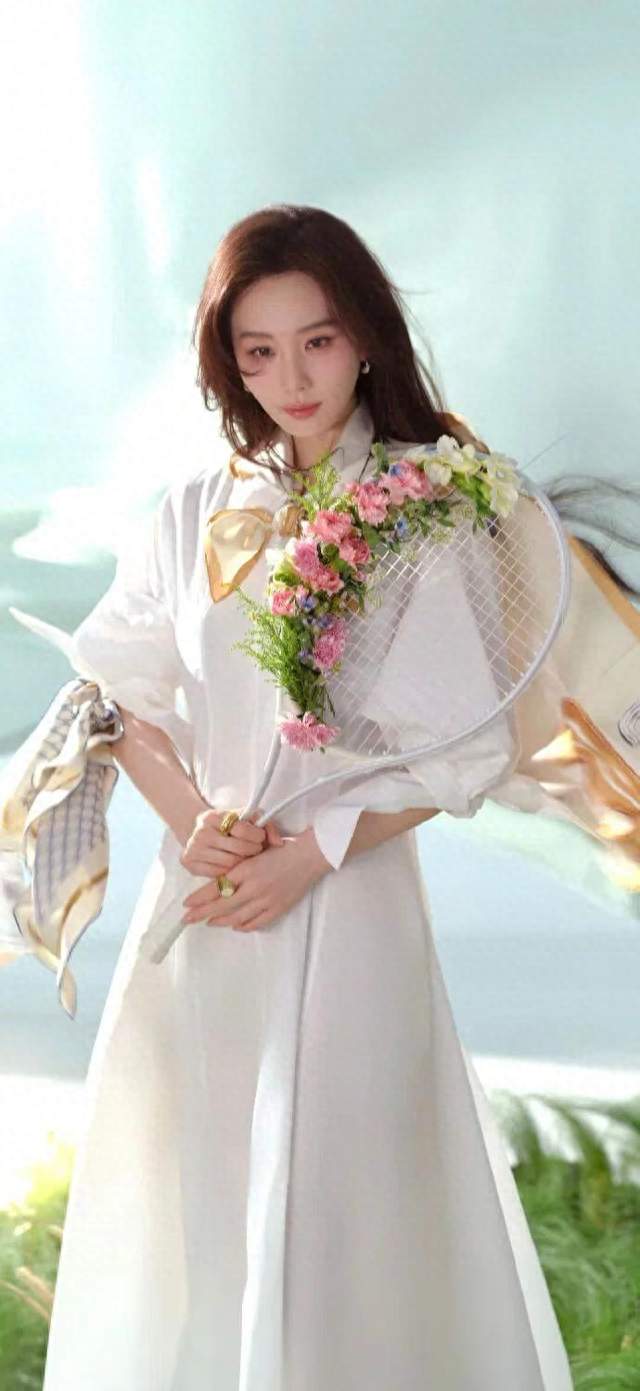 美女壁纸第9744期—刘诗诗