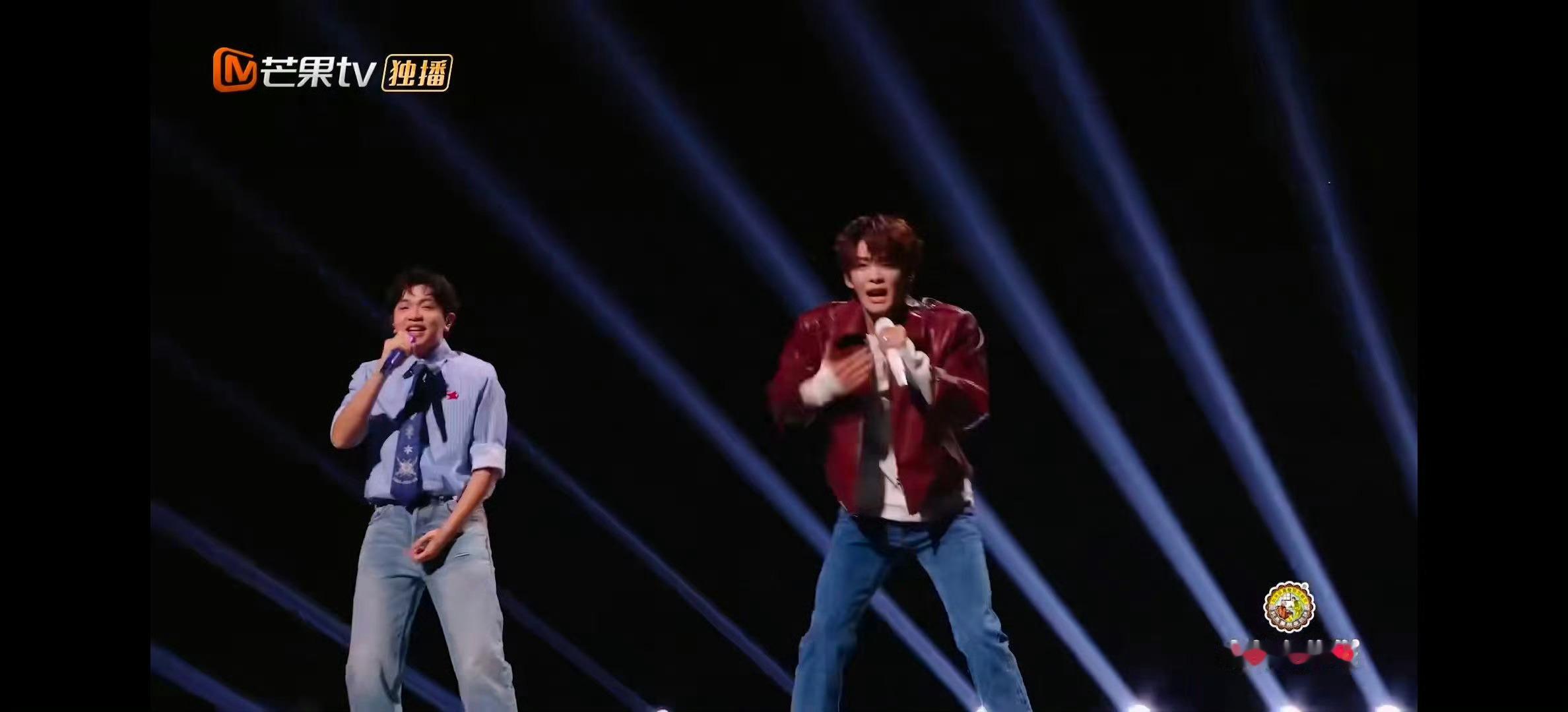 颜人中王赫野合伙骂醒我哇塞!在《声生不息华流季》里，颜人中与王赫野的合唱简直是年