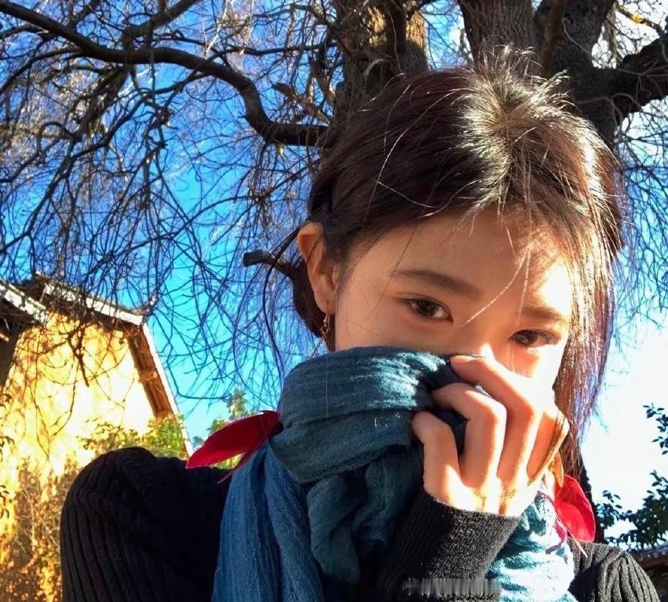 WeChat｜超有生命力的女生头像🌿生命就是因为热烈的喜欢而有意义. 