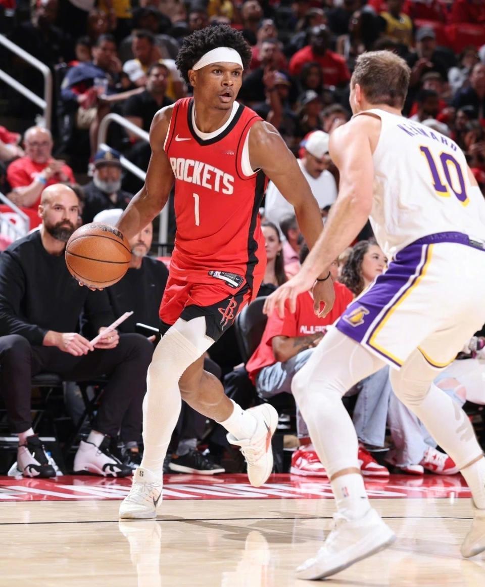 背水一战的团队胜利！火箭115-96大胜湖人避免横扫，先发五虎全部15+诠释何为