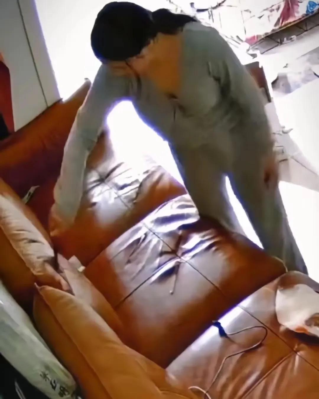 湖南省湘潭市，一男子每月工资1.5万元，他私下每个给父母600元生活费却被妻子发