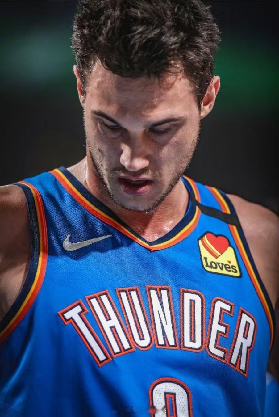 加里纳利退役37岁“意大利炮”加里纳利官宣退役，20年生涯含16年NBA征程，终