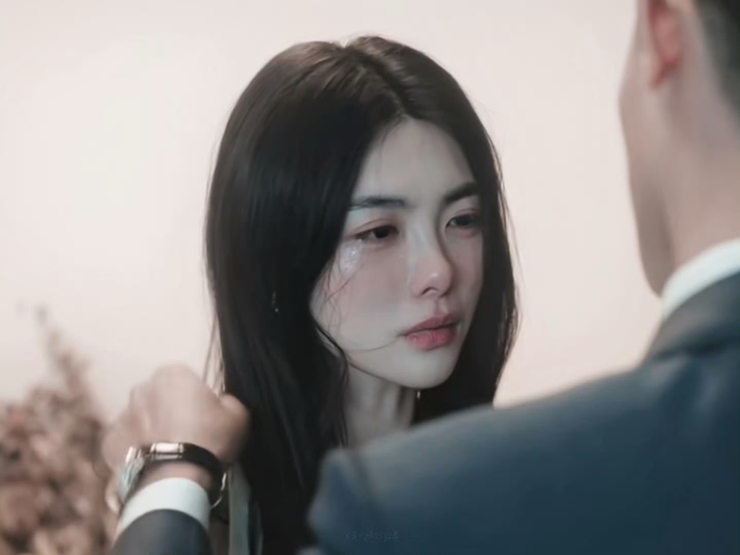 找到了，像李沇熹 ​​​