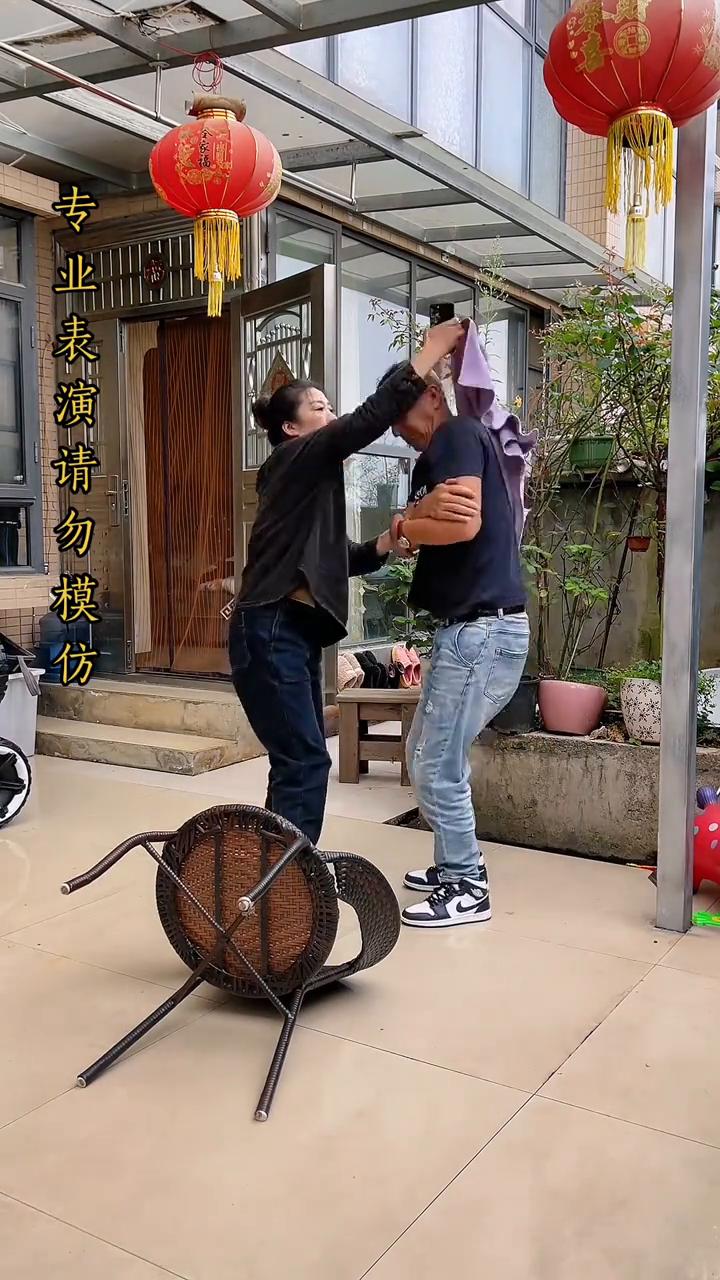 专业表演请勿模仿。