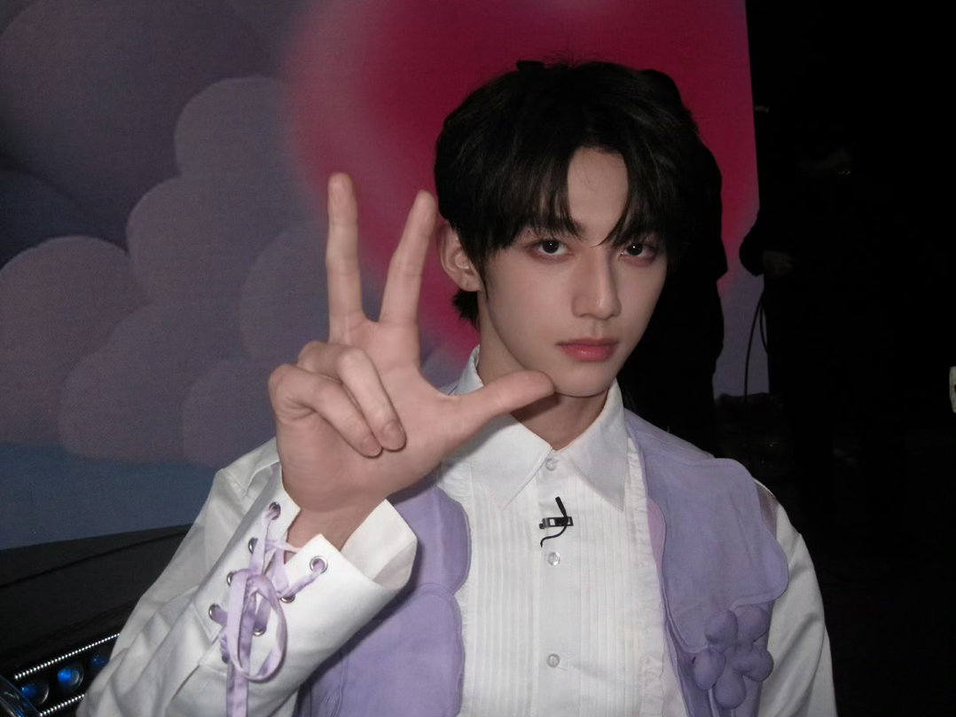 赖伟明 好六赖伟明就这样拿捏好六街！！今晚帅惨了帅哥多多来！你好星期六